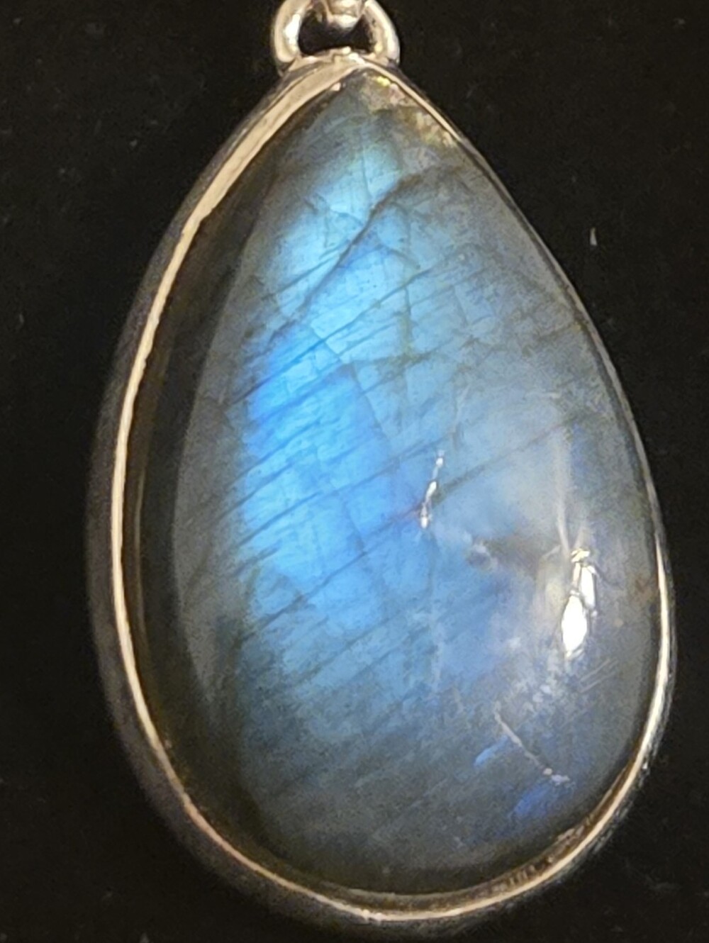 Sterling Silver Labadorite necklace, 18 Inches.